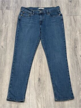 Levi's Women's Casual Medium Blue Denim Classic Relaxed Fit Boyfriend Jeans